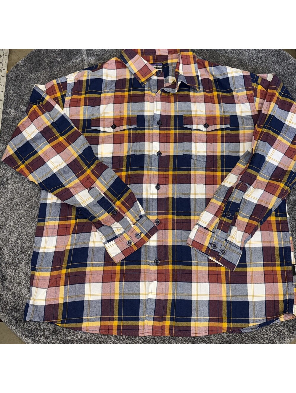 Patagonia Flannel L Blue Red Yellow Striped Long Sleeve Button Up